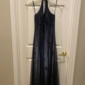 Full Length Gown/Prom Dress/Formal